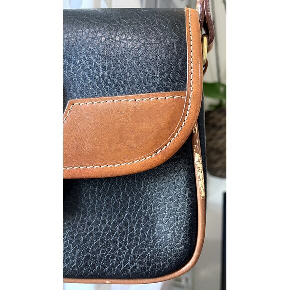 Vintage Delane Crossbody Bag Black & Tan Leather - Picture 10 of 11